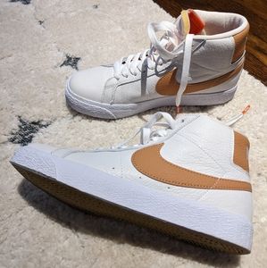 Nike SB Zoom Blazer Mid